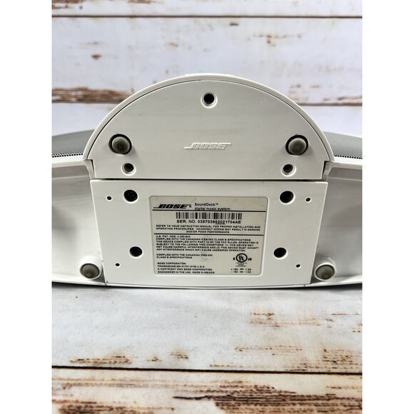 Bose SoundDock Digital Music System - White No Remote/Power Supply - Picture 6 of 6